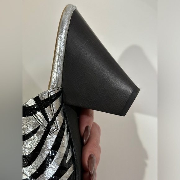 Martina & Peter H Sandal Black Leather Silver Metallic Size 8 
Wama Tiger - Picture 6 of 13